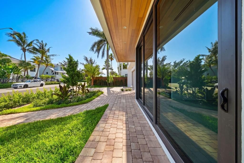 For Rent: $36,000 (5 beds, 7 baths, 0 Square Feet)