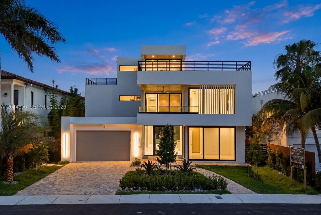 For Rent: $36,000 (5 beds, 7 baths, 0 Square Feet)