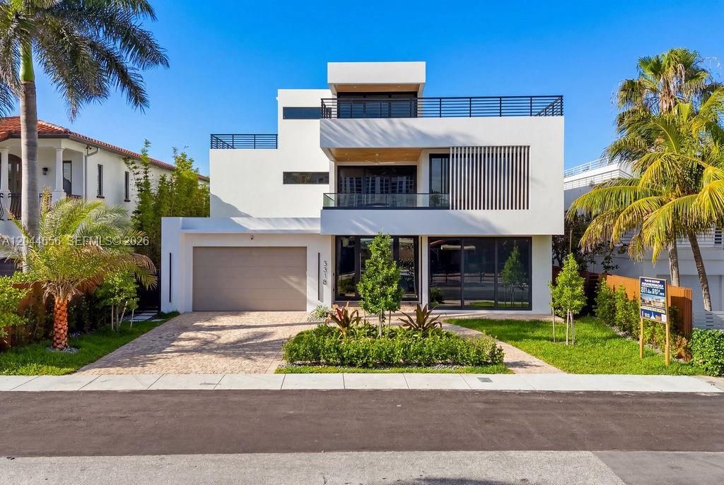 For Rent: $36,000 (5 beds, 7 baths, 0 Square Feet)