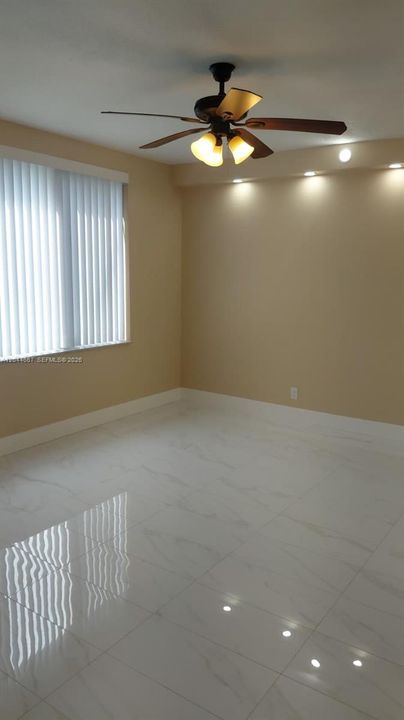 En Renta: $2,000 (2 camas, 2 baños, 1000 Pies cuadrados)