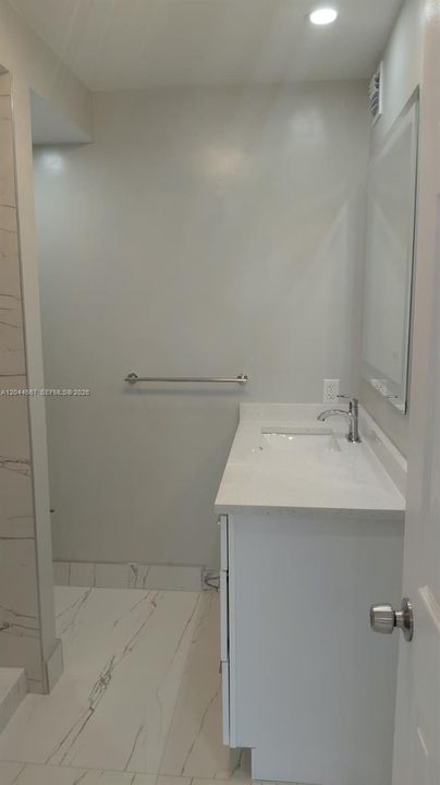 En Renta: $2,000 (2 camas, 2 baños, 1000 Pies cuadrados)