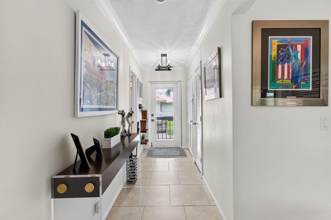 FOYER
