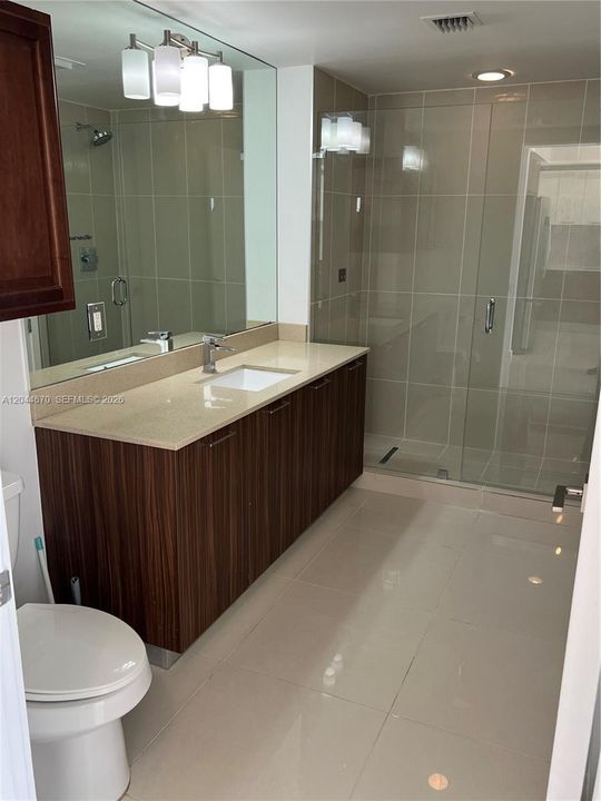 En Venta: $394,000 (1 camas, 1 baños, 688 Pies cuadrados)