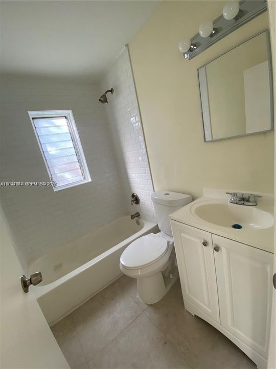 В аренду: $3,350 (3 спален, 2 ванн, 1100 Квадратных фут)