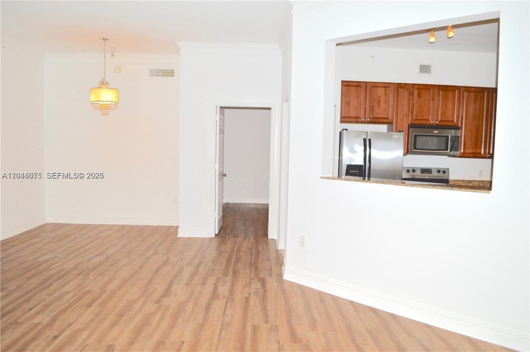 В аренду: $3,350 (2 спален, 2 ванн, 1171 Квадратных фут)