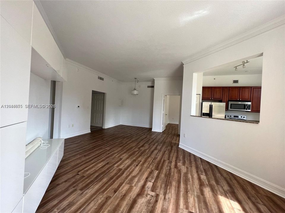 В аренду: $3,350 (2 спален, 2 ванн, 1171 Квадратных фут)