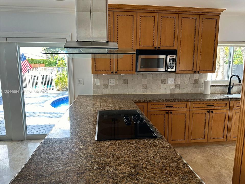 For Sale: $2,450,000 (6 beds, 4 baths, 3772 Square Feet)