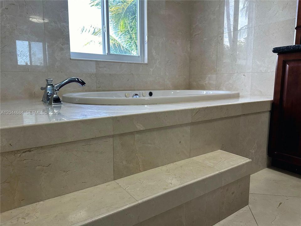 For Sale: $2,450,000 (6 beds, 4 baths, 3772 Square Feet)
