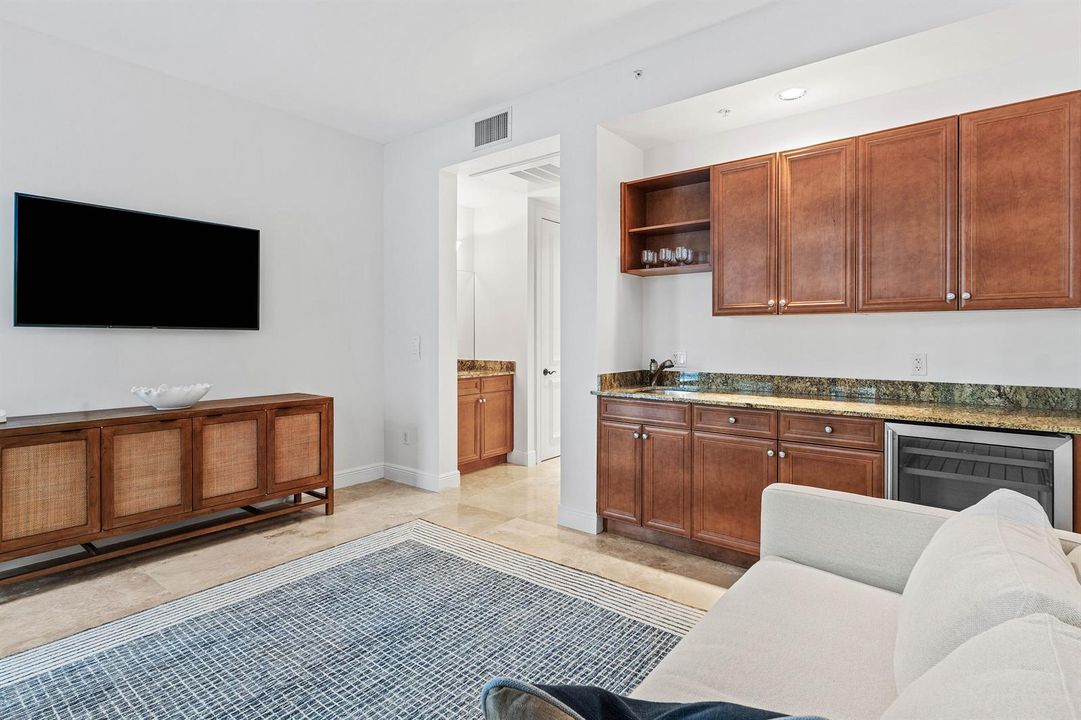 012-110GleasonStreet-203-DelrayBeach-FL-
