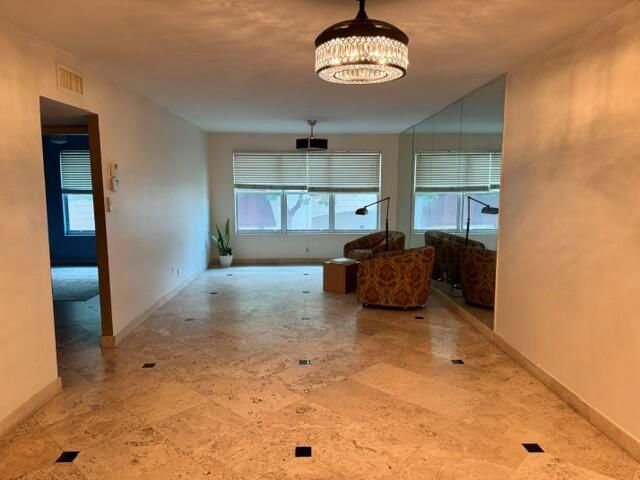 Living room 3