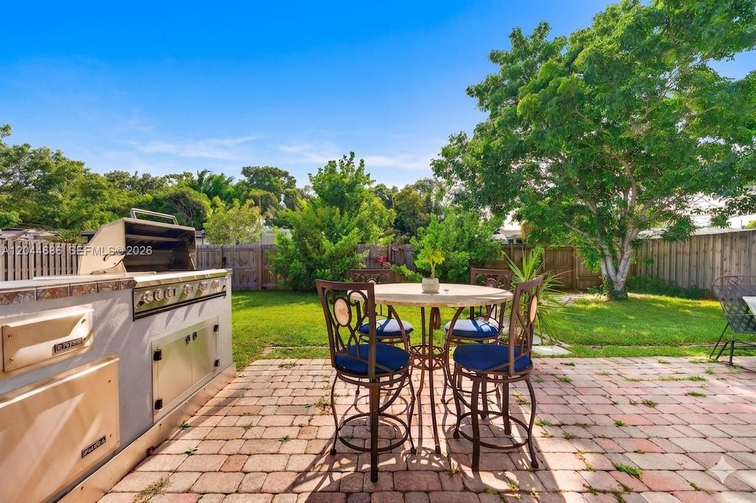 En Venta: $575,000 (2 camas, 2 baños, 1123 Pies cuadrados)