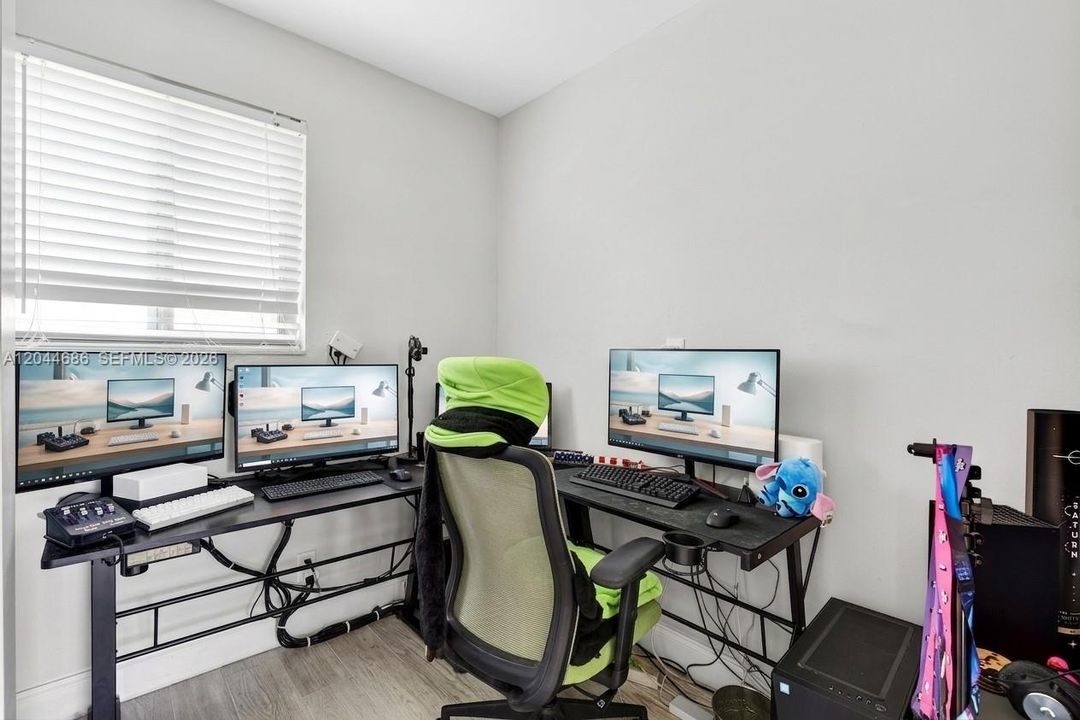 En Venta: $575,000 (2 camas, 2 baños, 1123 Pies cuadrados)