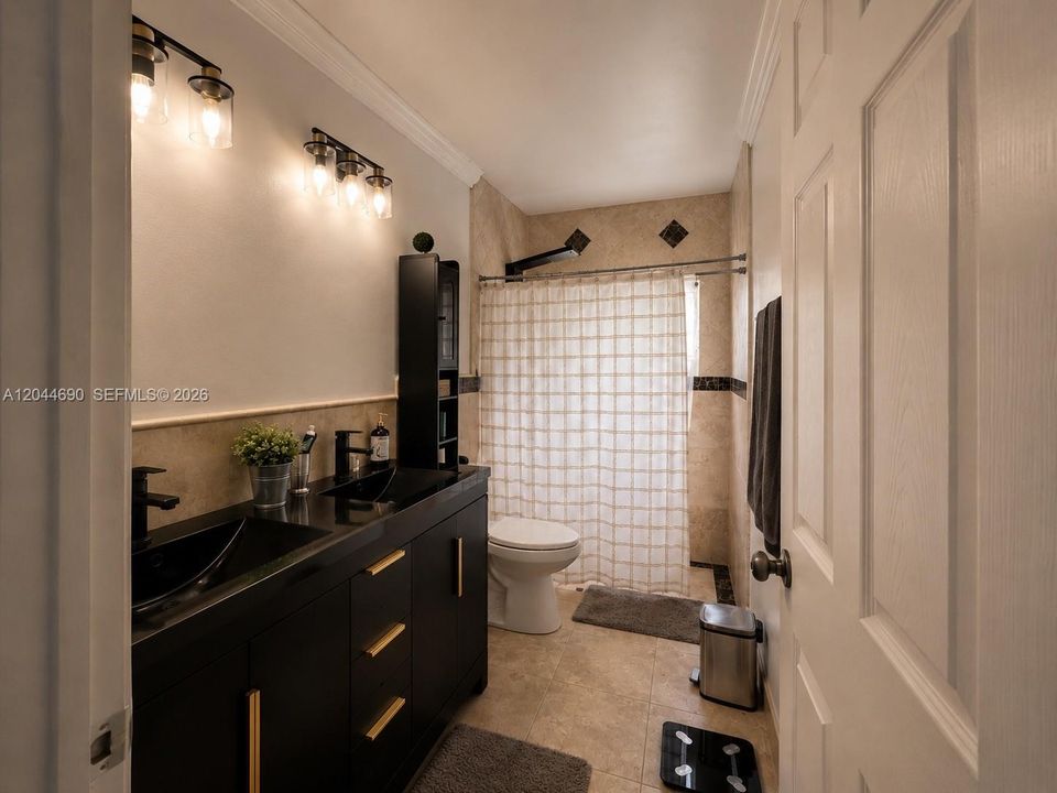 For Rent: $3,170 (3 beds, 2 baths, 1624 Square Feet)