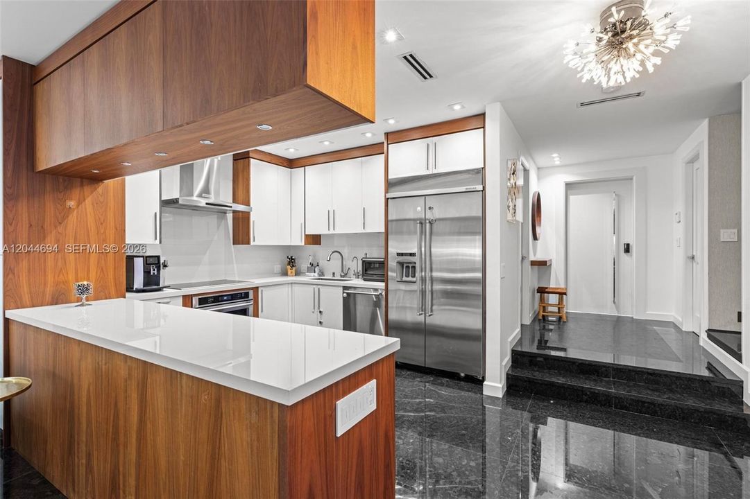 В аренду: $6,000 (3 спален, 2 ванн, 1520 Квадратных фут)
