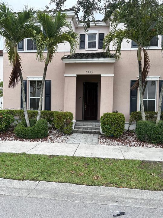 For Rent: $3,800 (4 beds, 3 baths, 3031 Square Feet)