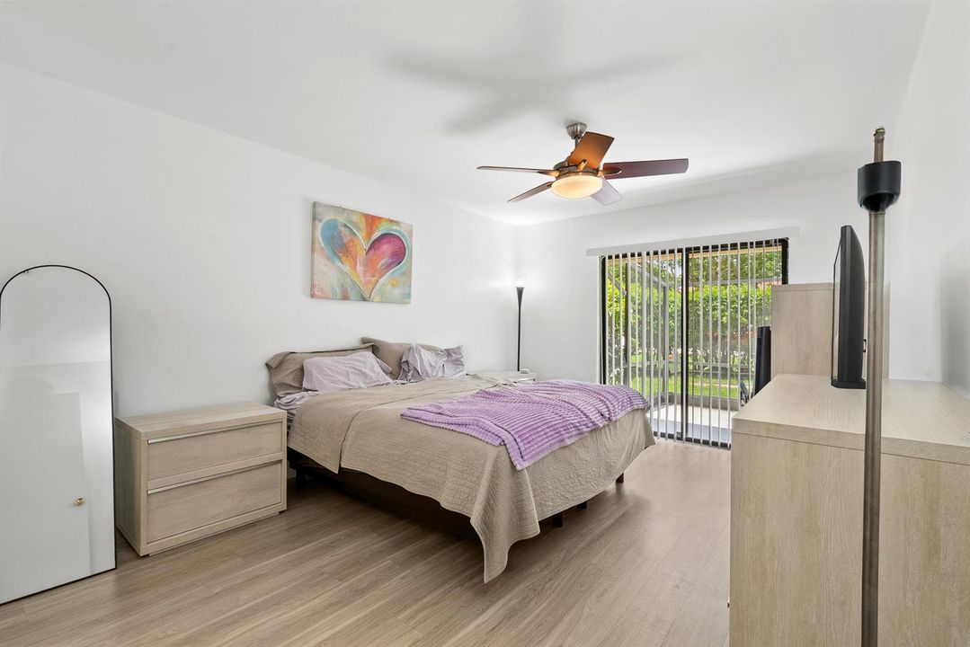 Very Spacious Master Bedroom