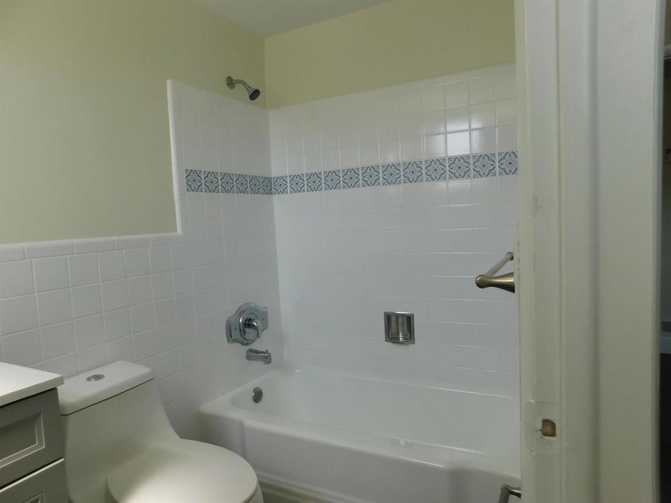 Bedroom 1 Bath
