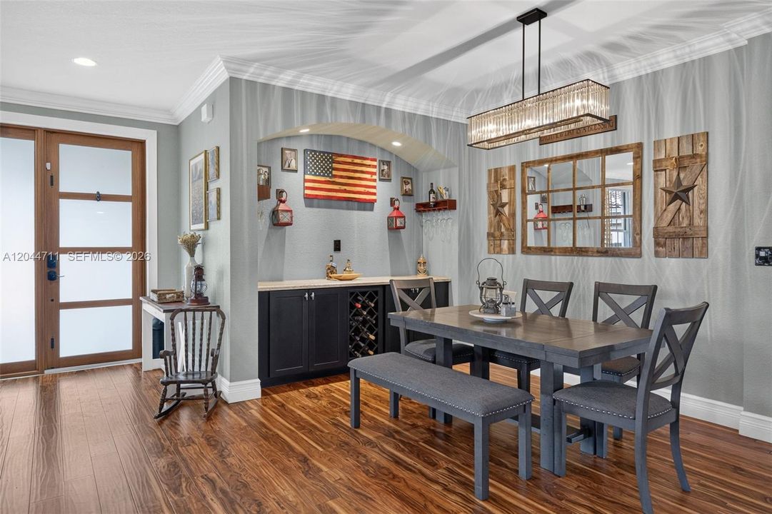 En Venta: $820,000 (4 camas, 3 baños, 2437 Pies cuadrados)