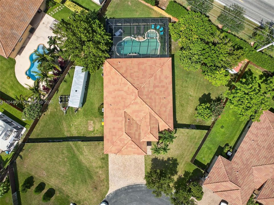 En Venta: $820,000 (4 camas, 3 baños, 2437 Pies cuadrados)