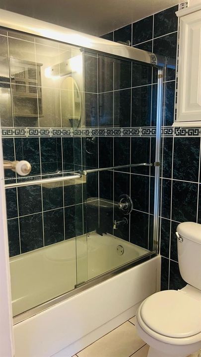 В аренду: $2,350 (2 спален, 2 ванн, 1055 Квадратных фут)