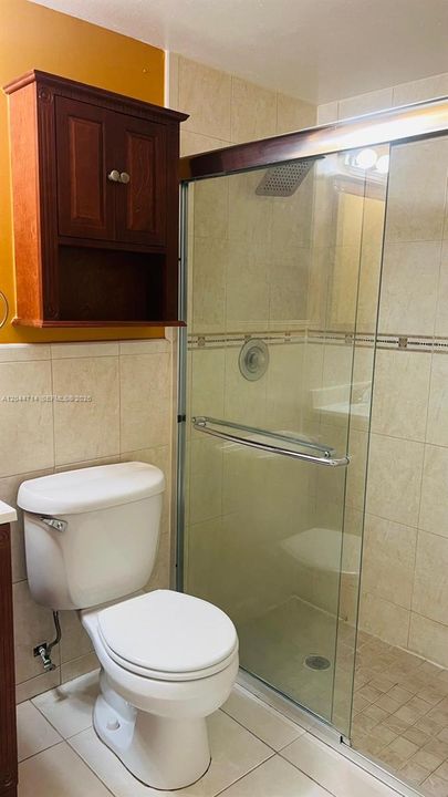 В аренду: $2,350 (2 спален, 2 ванн, 1055 Квадратных фут)
