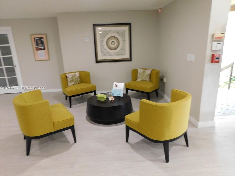 CLUBHOUSE