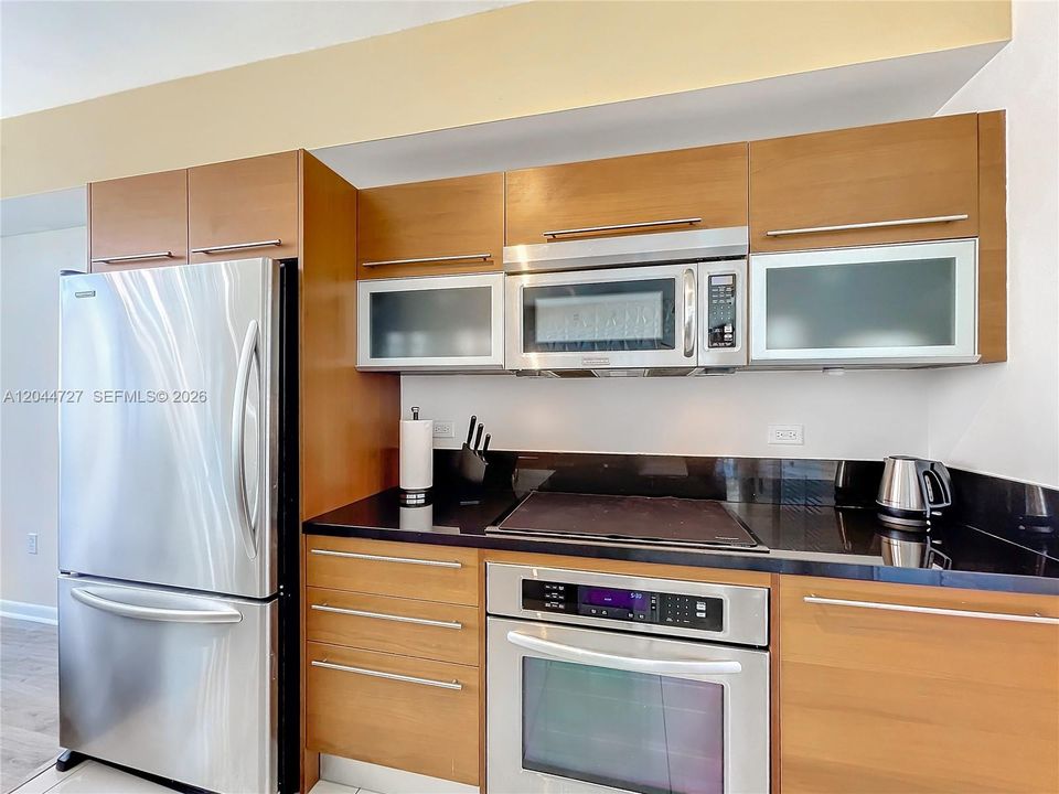 В аренду: $3,300 (2 спален, 2 ванн, 1006 Квадратных фут)