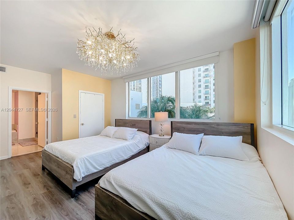 В аренду: $3,300 (2 спален, 2 ванн, 1006 Квадратных фут)