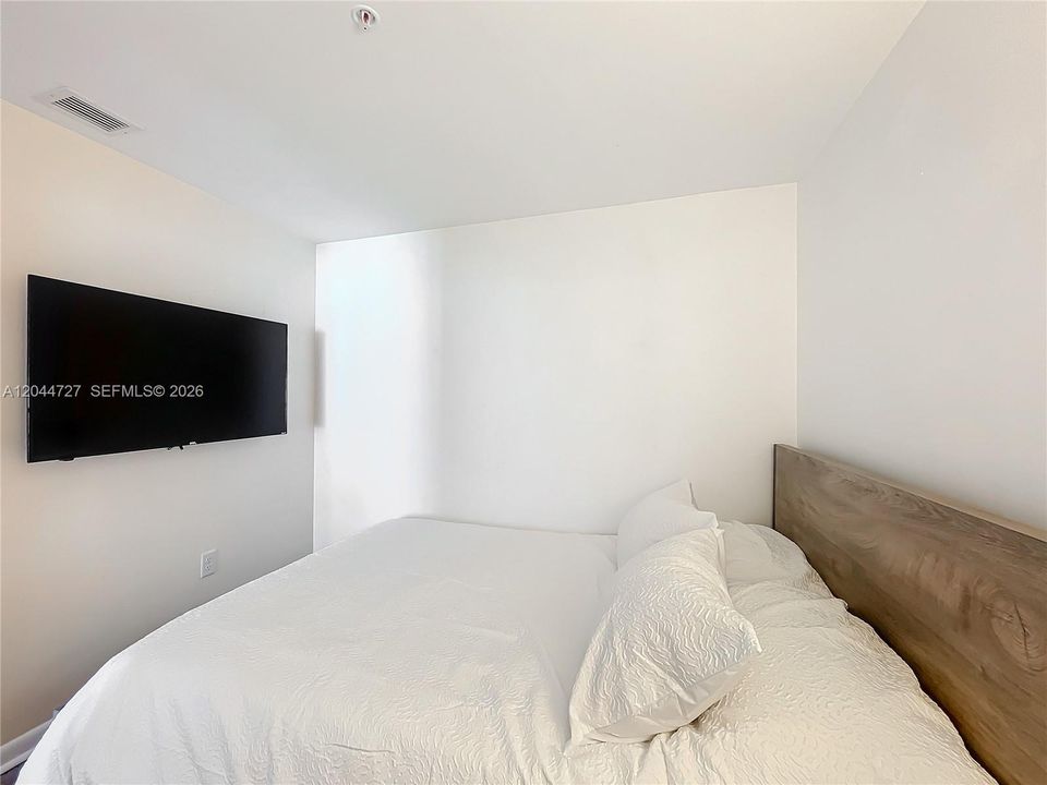 В аренду: $3,300 (2 спален, 2 ванн, 1006 Квадратных фут)