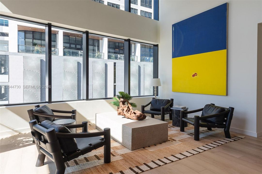 For Rent: $5,000 (2 beds, 2 baths, 696 Square Feet)
