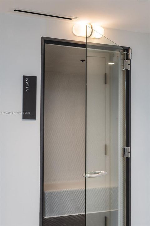 For Rent: $5,000 (2 beds, 2 baths, 696 Square Feet)