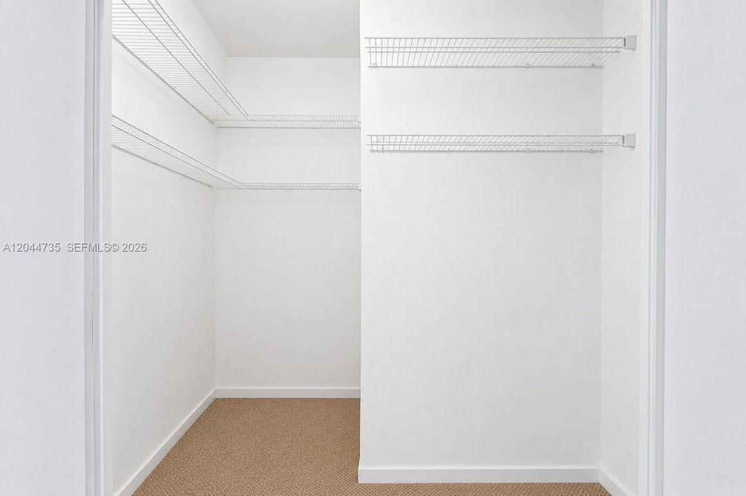 Den's Closet