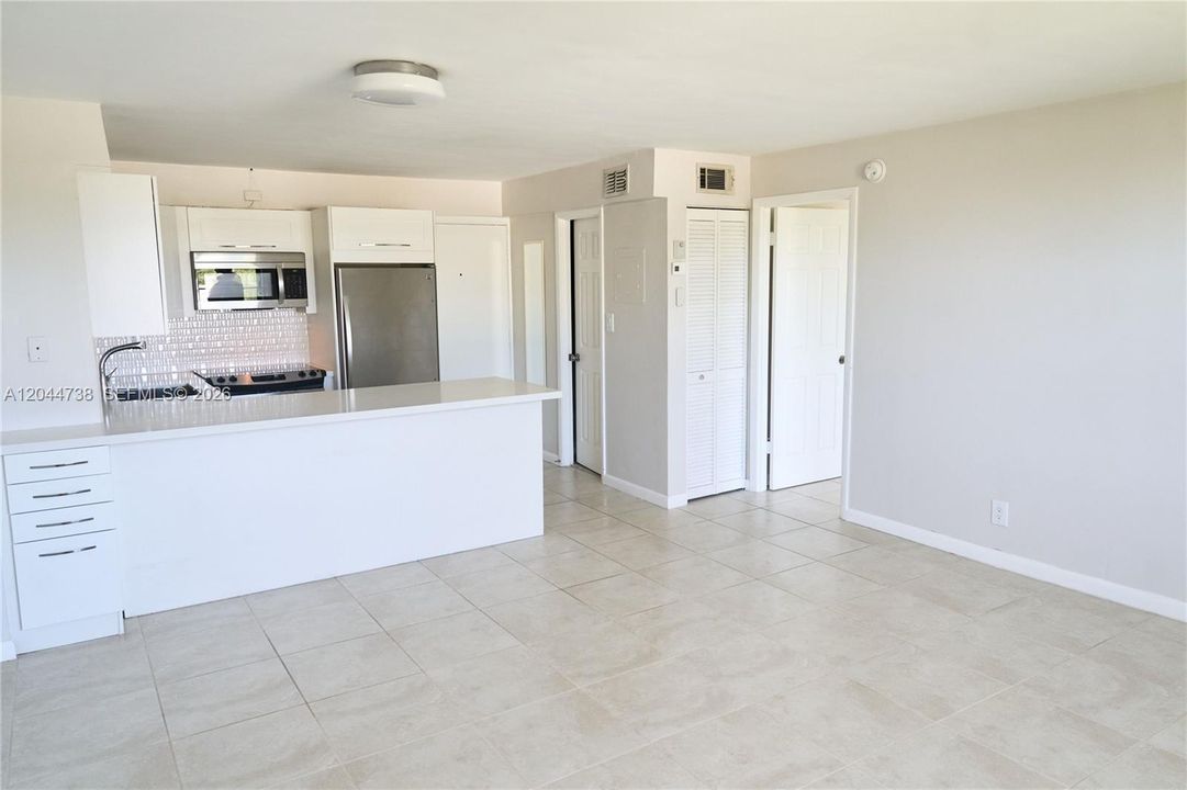 В аренду: $1,850 (1 спален, 1 ванн, 621 Квадратных фут)