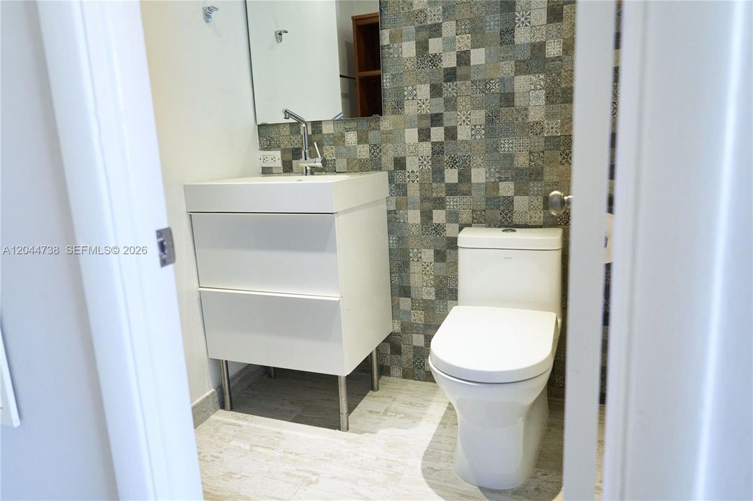 В аренду: $1,850 (1 спален, 1 ванн, 621 Квадратных фут)