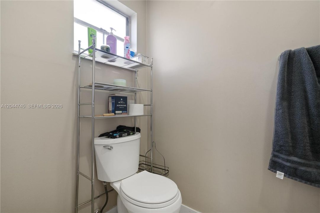 В аренду: $2,500 (2 спален, 2 ванн, 1160 Квадратных фут)