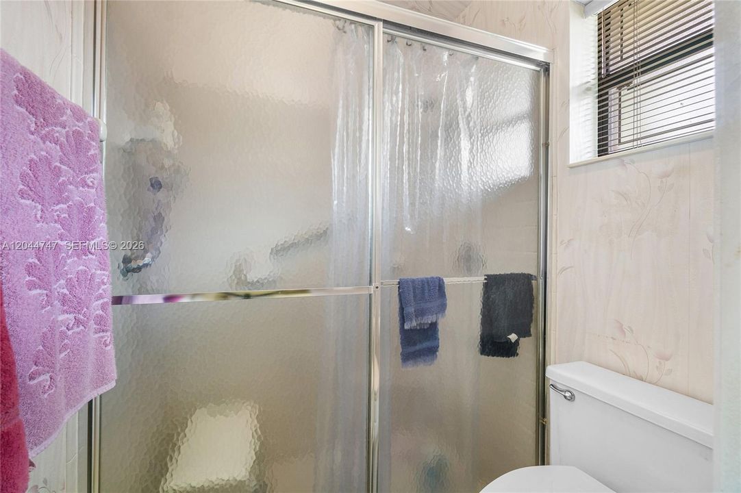 На продажу: $275,000 (2 спален, 2 ванн, 1140 Квадратных фут)