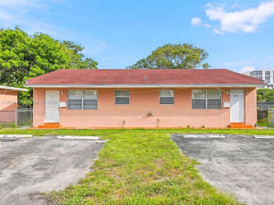 En Venta: $549,999 (0 camas, 0 baños, 1819 Pies cuadrados)