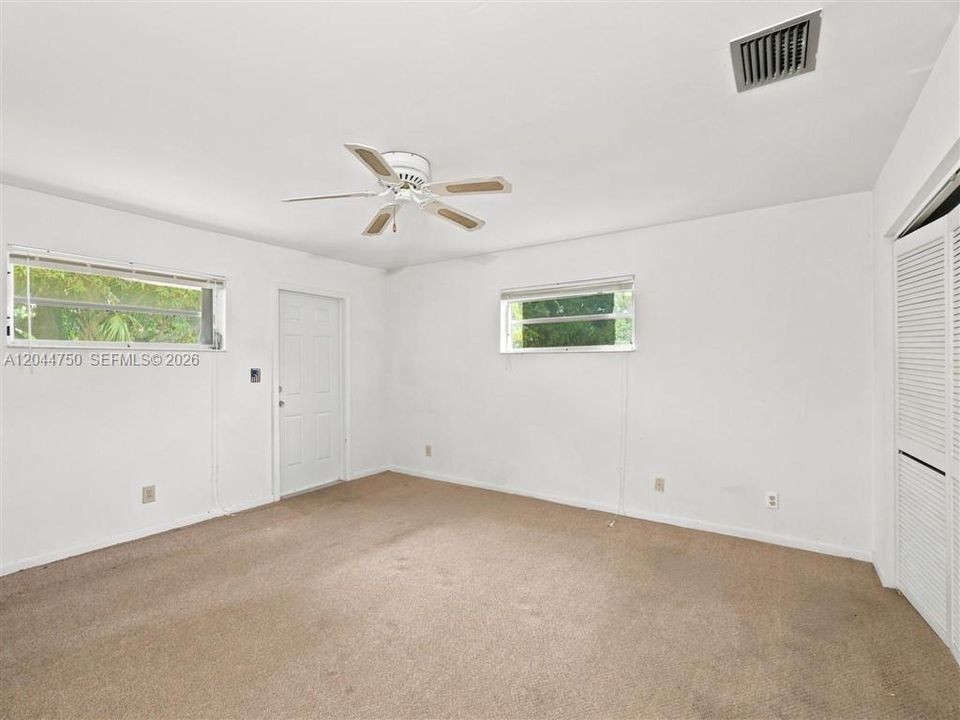 En Venta: $549,999 (0 camas, 0 baños, 1819 Pies cuadrados)