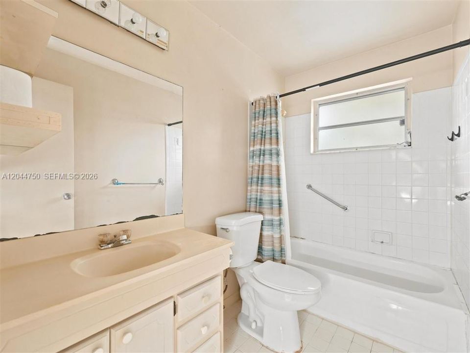 En Venta: $549,999 (0 camas, 0 baños, 1819 Pies cuadrados)