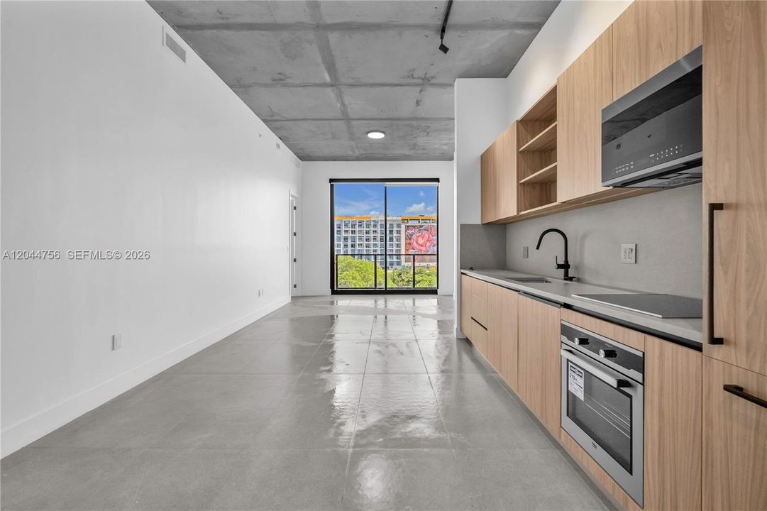 For Rent: $4,300 (2 beds, 2 baths, 927 Square Feet)