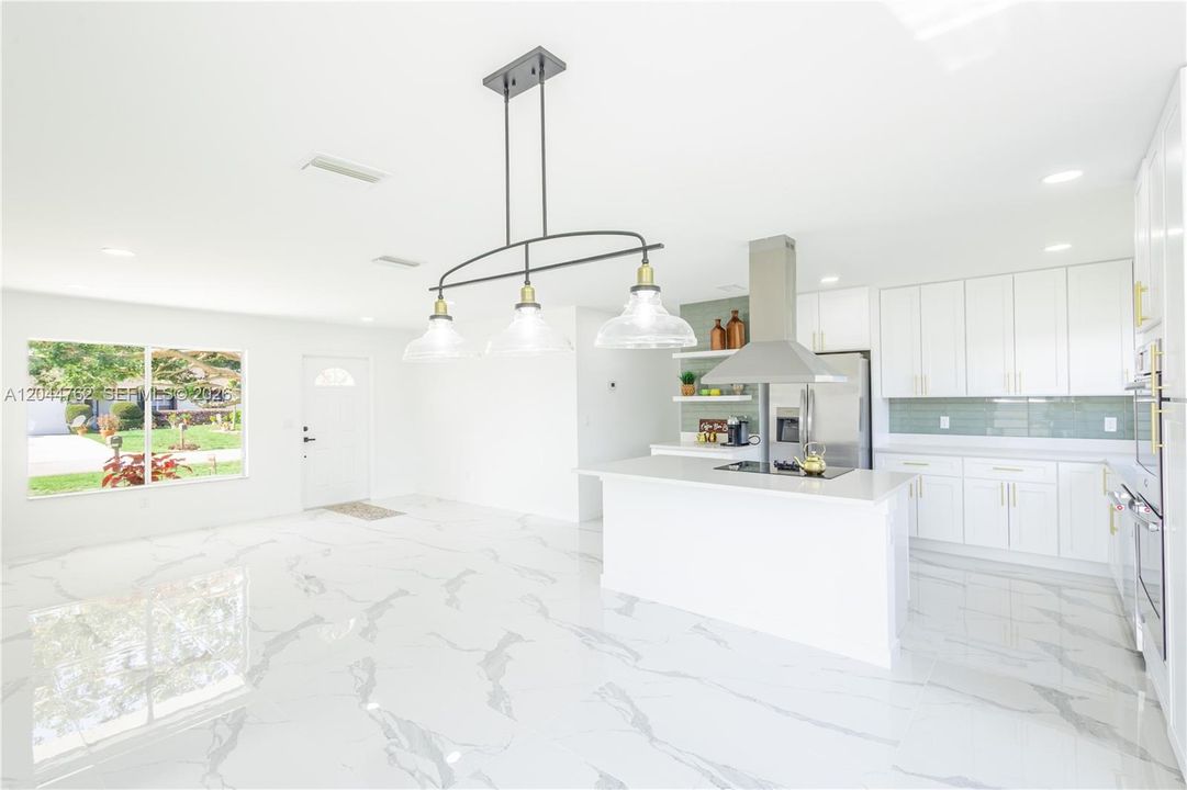 En Venta: $378,900 (3 camas, 2 baños, 1176 Pies cuadrados)