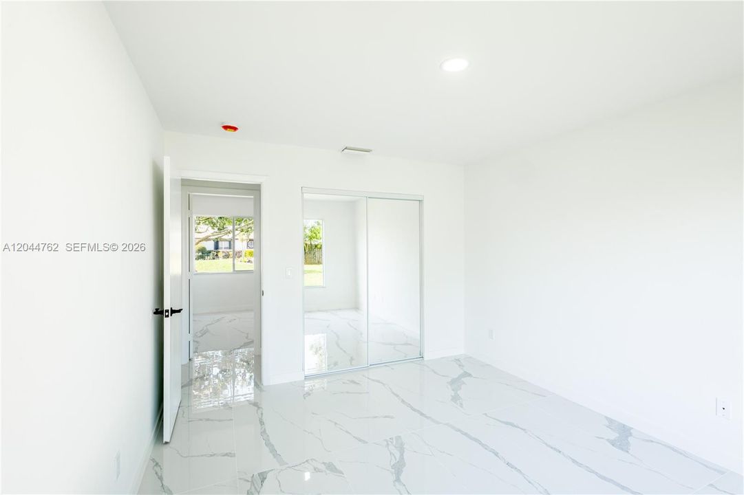 En Venta: $378,900 (3 camas, 2 baños, 1176 Pies cuadrados)