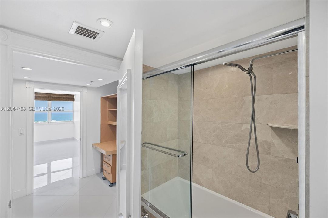 En Renta: $6,500 (2 camas, 2 baños, 1147 Pies cuadrados)