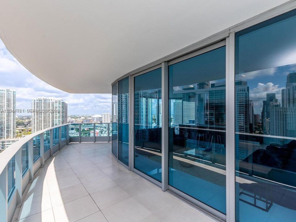 For Rent: $8,000 (2 beds, 2 baths, 1539 Square Feet)