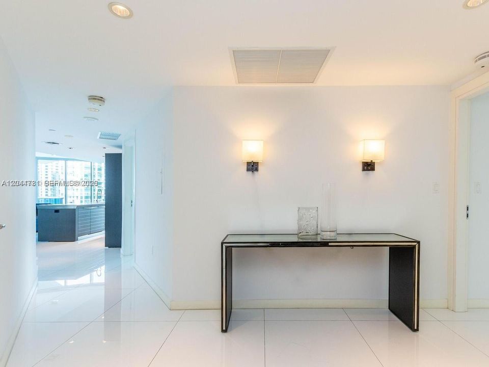 For Rent: $8,000 (2 beds, 2 baths, 1539 Square Feet)