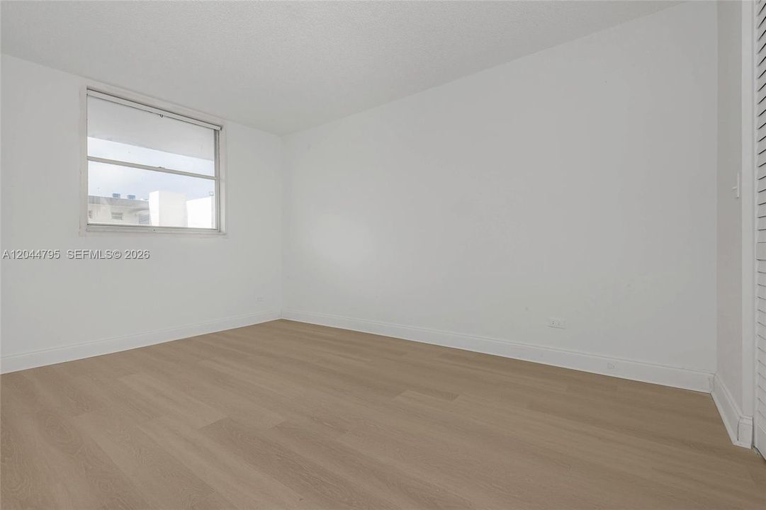 For Rent: $2,500 (2 beds, 2 baths, 1376 Square Feet)