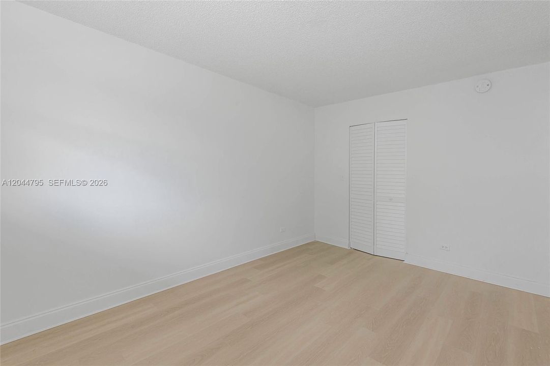 For Rent: $2,500 (2 beds, 2 baths, 1376 Square Feet)