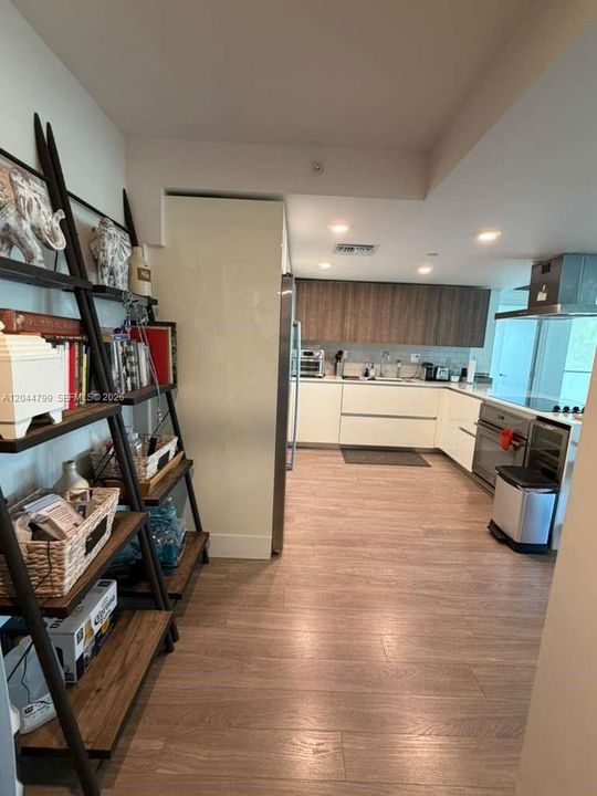 For Rent: $6,500 (2 beds, 2 baths, 1150 Square Feet)