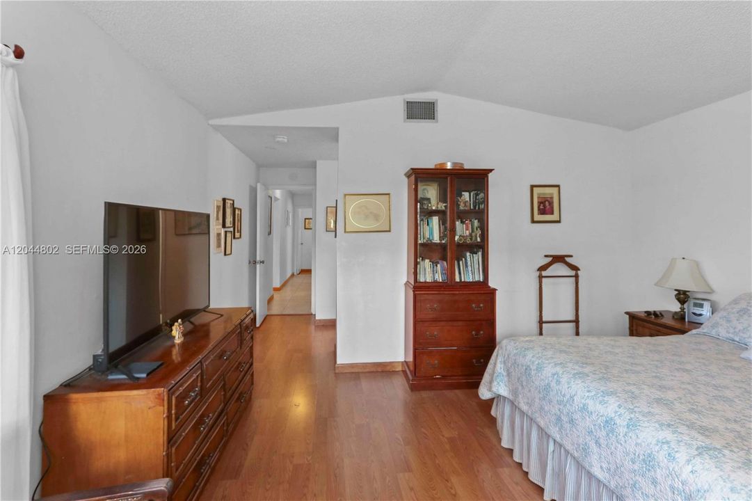 На продажу: $820,000 (3 спален, 2 ванн, 1770 Квадратных фут)