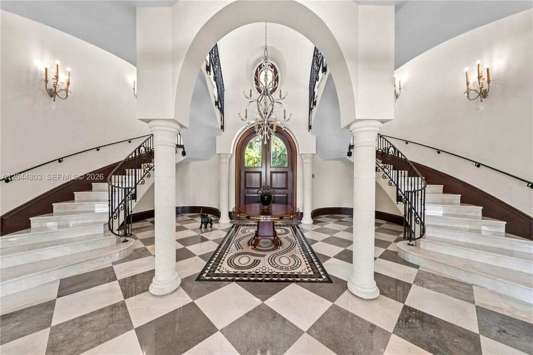 For Rent: $75,000 (10 beds, 11 baths, 11833 Square Feet)